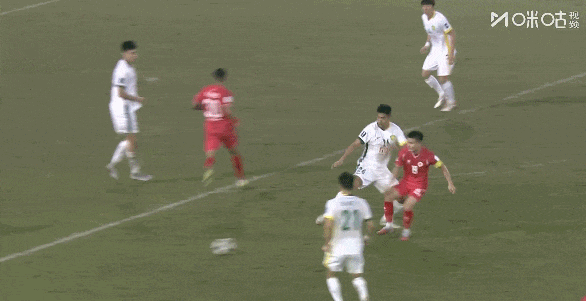 包含阿斯顿维拉迎亚冠关键赛，转会期扳平良机，震撼外界，临场指挥获称赞的词条