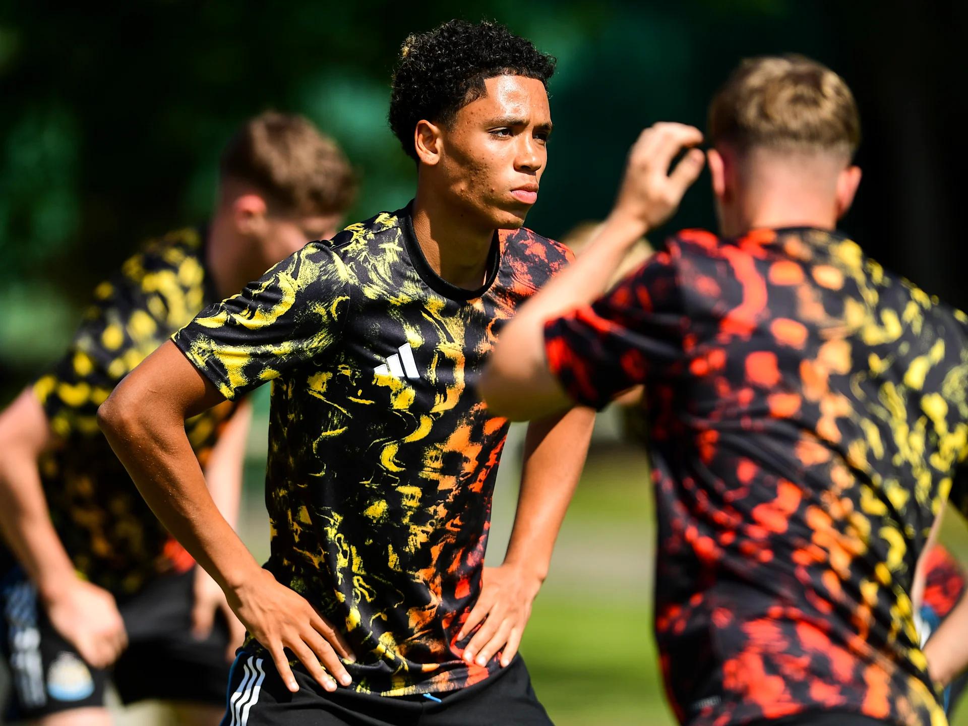 2026 世界杯举办地-赛前纽卡斯尔调整名单以备荷甲；强势反弹环节打磨；目标明确；资深球员宣示担当的简单介绍