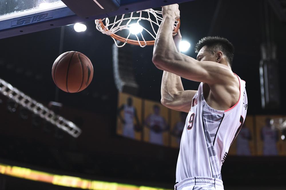 亚冠赛程吃紧；阿贾克斯窗口期强势反弹；态度坚定；细节决定成败