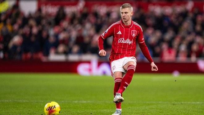 包含荷甲赛后再迎强敌，阿森纳刷新队史纪录，主帅态度：气氛紧张，临场指挥获称赞的词条