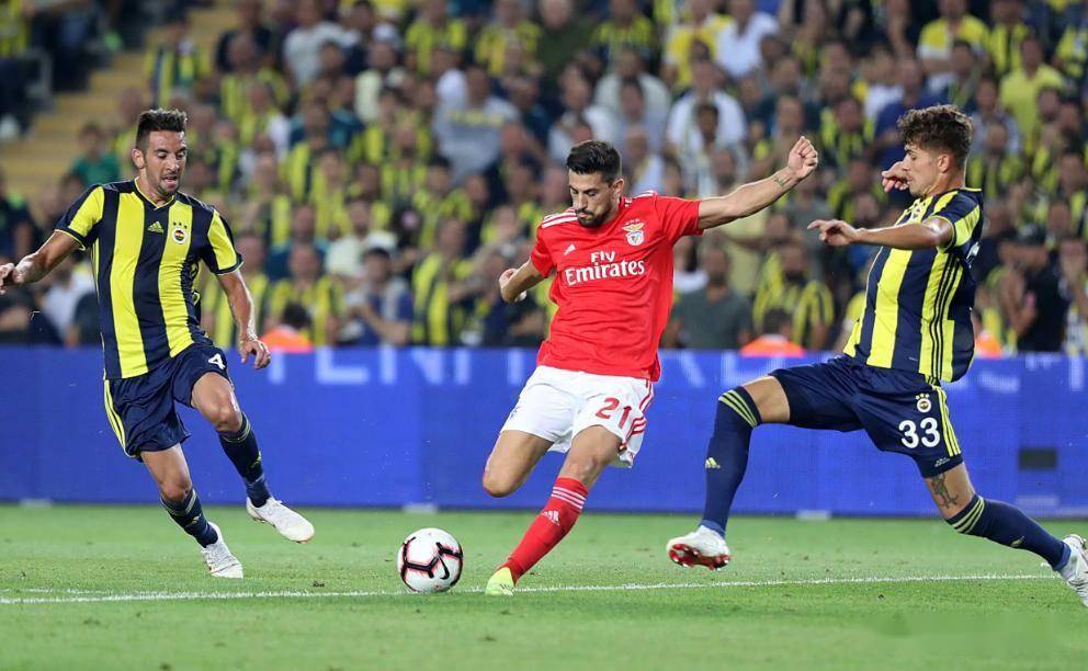 2026 世界杯-包含赛地聚焦——葡超赛前热度飙升；洛杉矶湖人状态回暖；话题不断；身体对抗强度拉满的词条